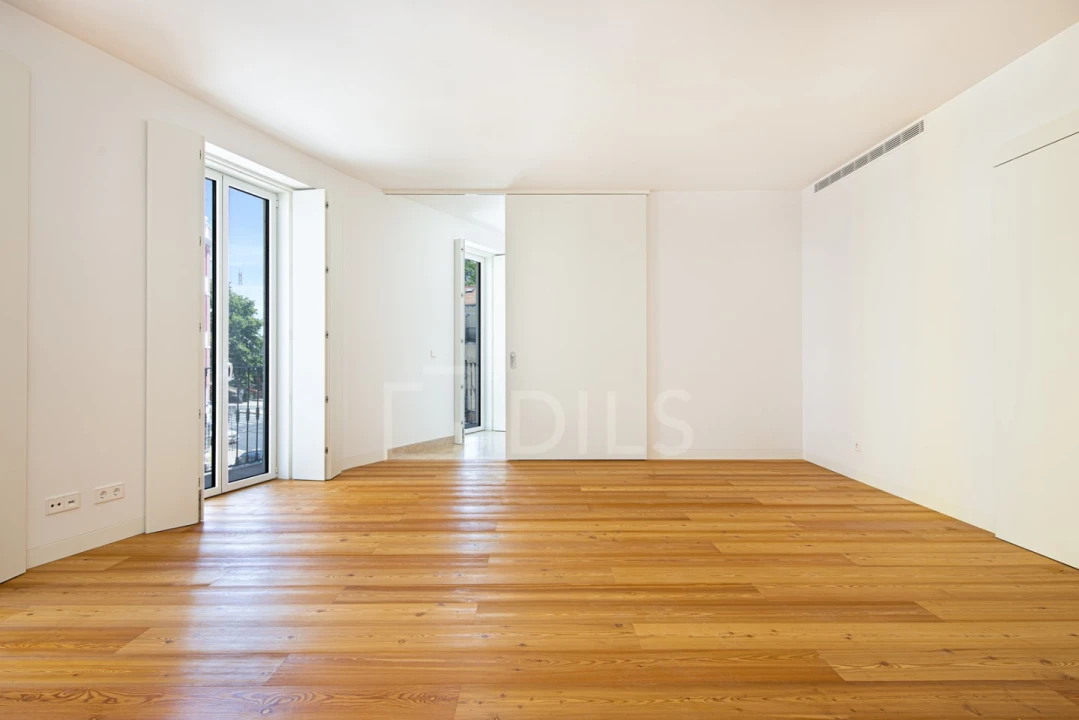 Apartamento T2 para Arrendamento em São Vicente Foto 1