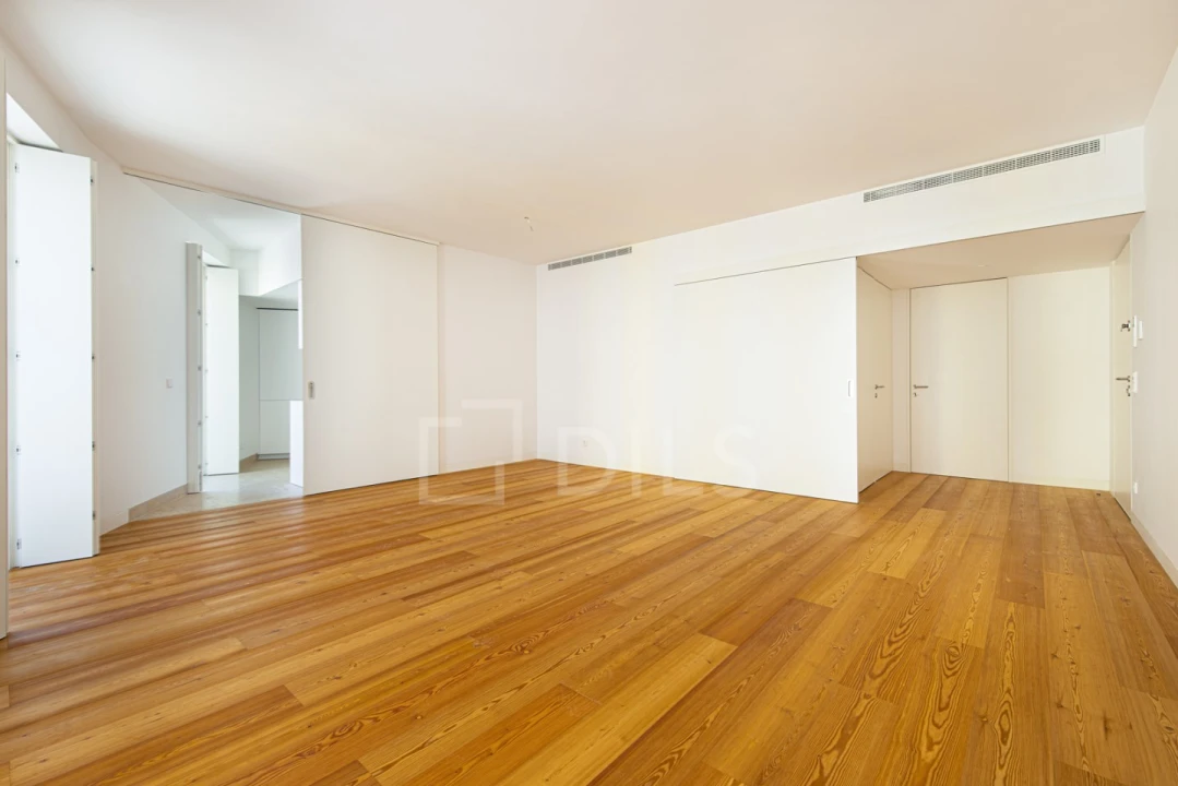 Apartamento T2 para Arrendamento em São Vicente Foto 5
