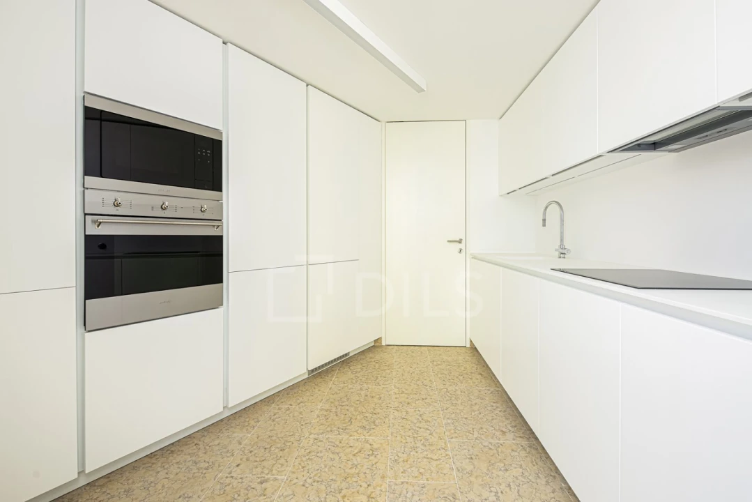 Apartamento T2 para Arrendamento em São Vicente Foto 16