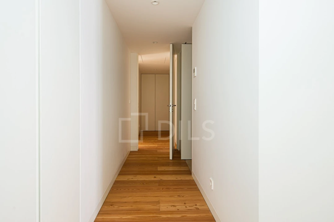 Apartamento T2 para Arrendamento em São Vicente Foto 18