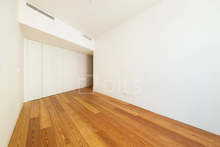 Apartamento T2 para Arrendamento em São Vicente Foto 13