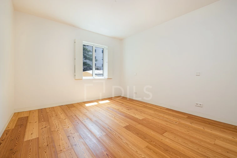 Apartamento T2 para Arrendamento em São Vicente Foto 10