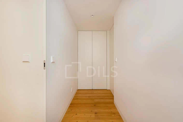Apartamento T2 para Arrendamento em São Vicente Foto 19