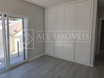 Moradia T5 para Venda em Azeitão (São Lourenço e São Simão)