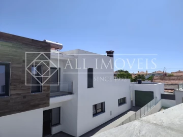 Moradia T5 para Venda em Azeitão (São Lourenço e São Simão)