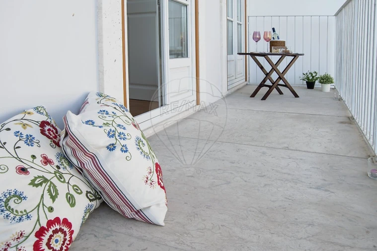 Apartamento T2 para Venda em São Vicente Foto 3