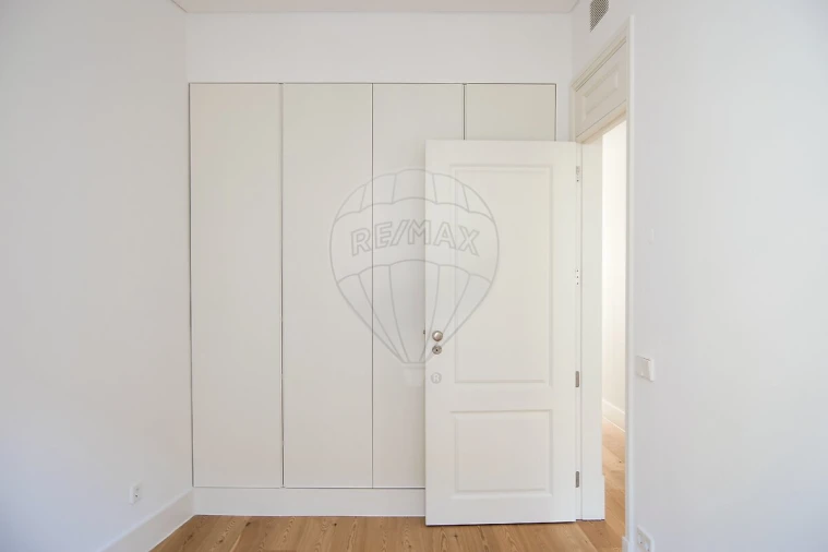 Apartamento T2 para Venda em São Vicente Foto 11