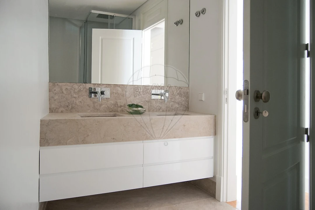 Apartamento T2 para Venda em São Vicente Foto 12