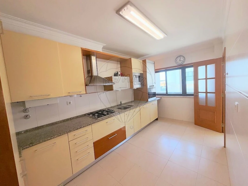 Apartamento T1 para Venda em Mina de Água Foto 6
