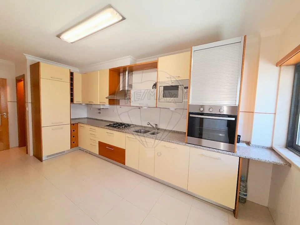 Apartamento T1 para Venda em Mina de Água Foto 5