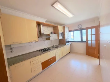 Apartamento T1 para Venda em Mina de Água