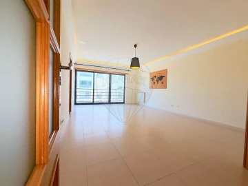 Apartamento T1 para Venda em Mina de Água