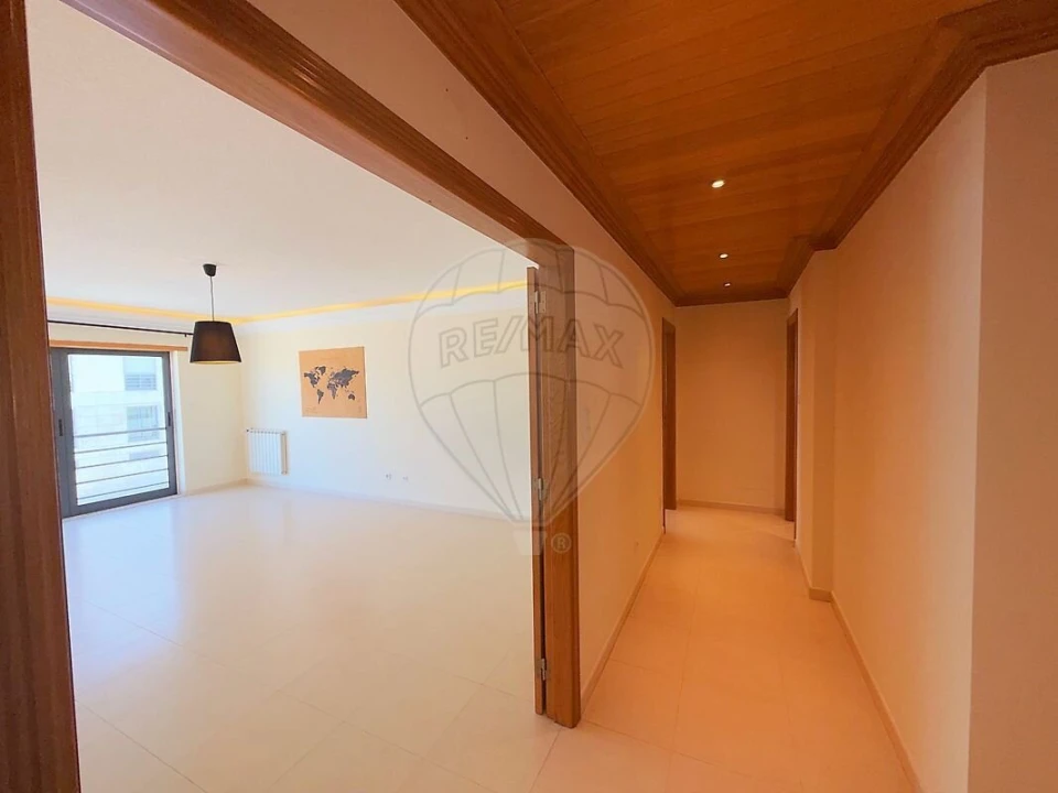 Apartamento T1 para Venda em Mina de Água Foto 3