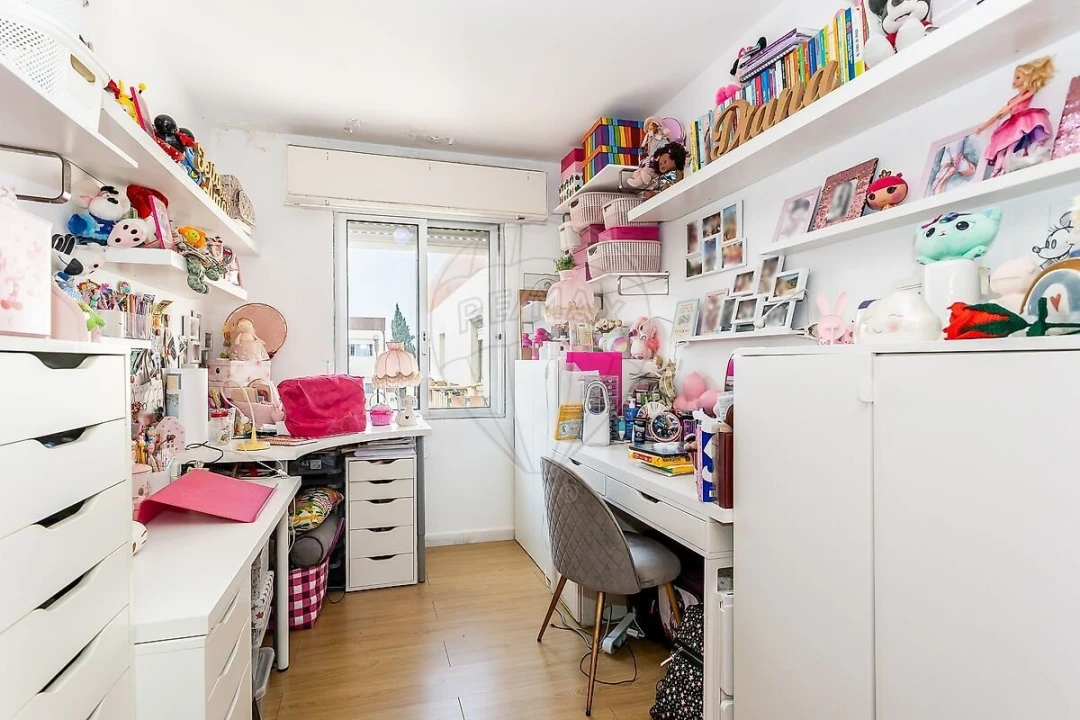 Apartamento T4 para Venda em Vialonga Foto 14