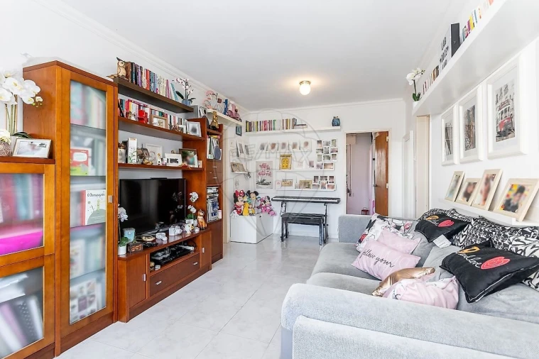 Apartamento T4 para Venda em Vialonga Foto 11