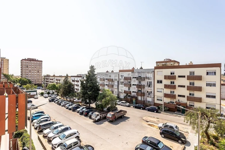 Apartamento T4 para Venda em Vialonga Foto 17