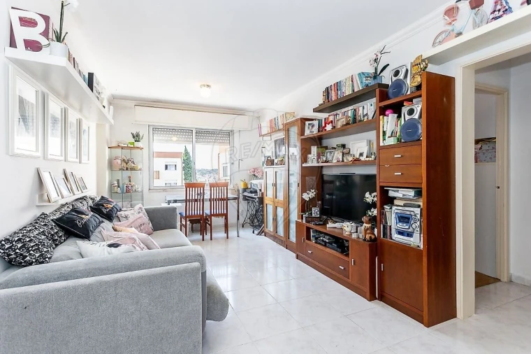 Apartamento T4 para Venda em Vialonga Foto 9