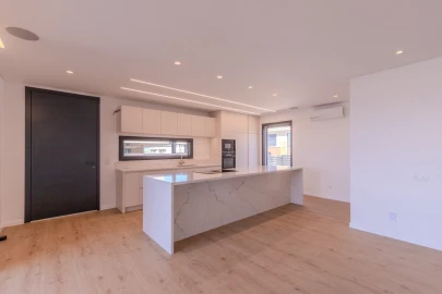 Moradia T4 para Venda em Ericeira