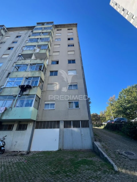 Apartamento T3 para Venda em Azurem