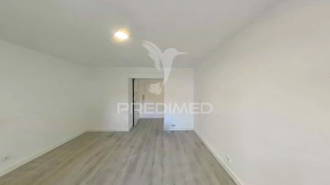 Apartamento T2 para Venda em Almargem do Bispo, Pêro Pinheiro e Montelavar