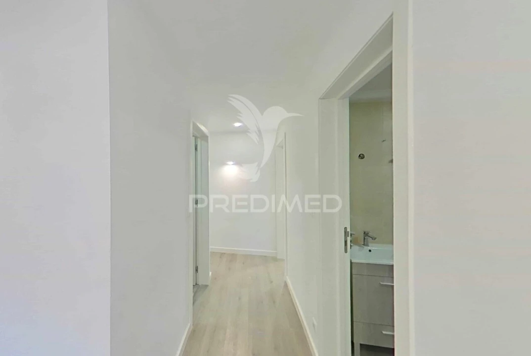 Apartamento T2 para Venda em Almargem do Bispo, Pêro Pinheiro e Montelavar Foto 6