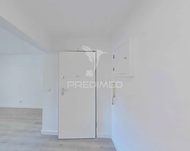 Apartamento T2 para Venda em Almargem do Bispo, Pêro Pinheiro e Montelavar Foto 3