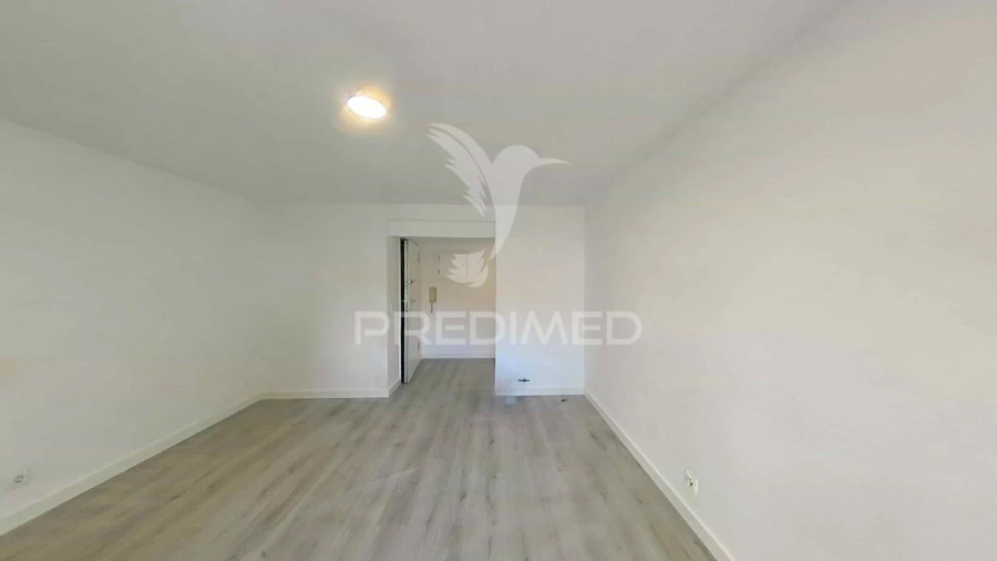 Apartamento T2 para Venda em Almargem do Bispo, Pêro Pinheiro e Montelavar Foto 4