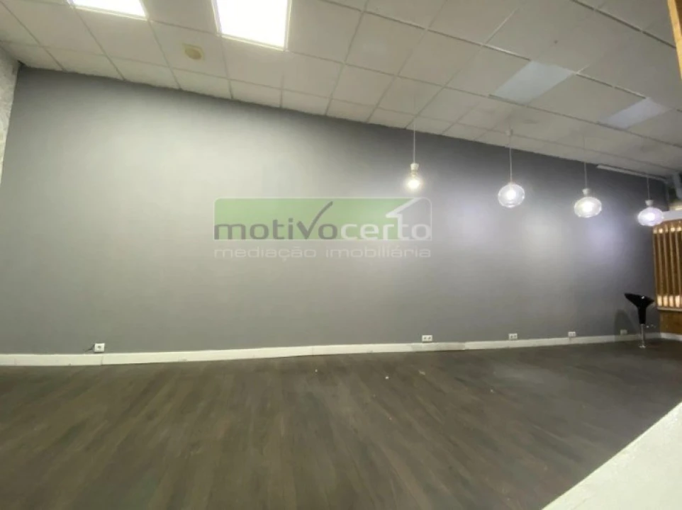 Loja para Venda em Algueirão-Mem Martins Foto 4