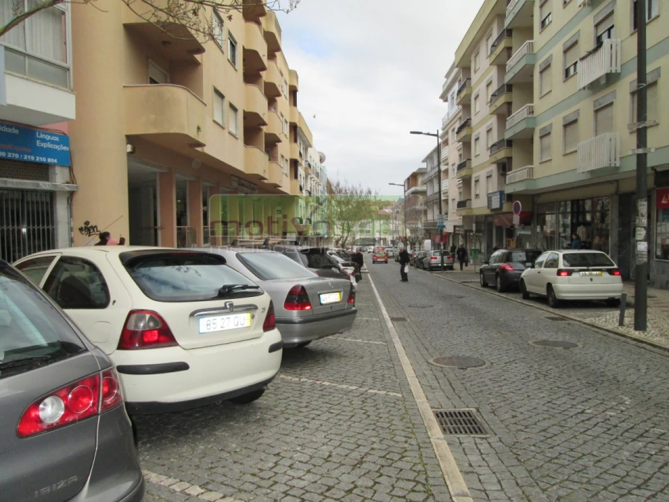 Loja para Venda em Algueirão-Mem Martins Foto 10