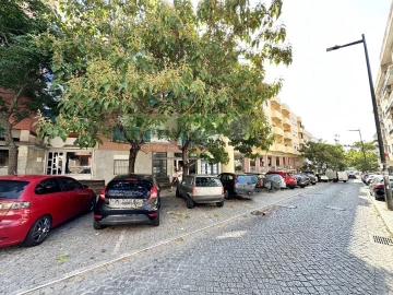 Loja para Venda em Algueirão-Mem Martins