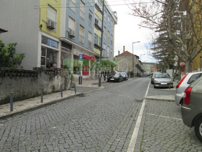 Loja para Venda em Algueirão-Mem Martins Foto 11