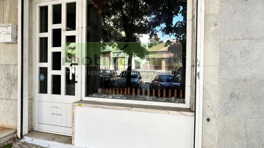 Loja para Venda em Algueirão-Mem Martins