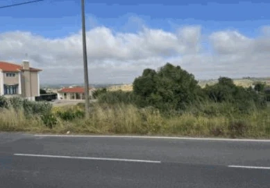 Prédio para Venda em Almargem do Bispo, Pêro Pinheiro e Montelavar