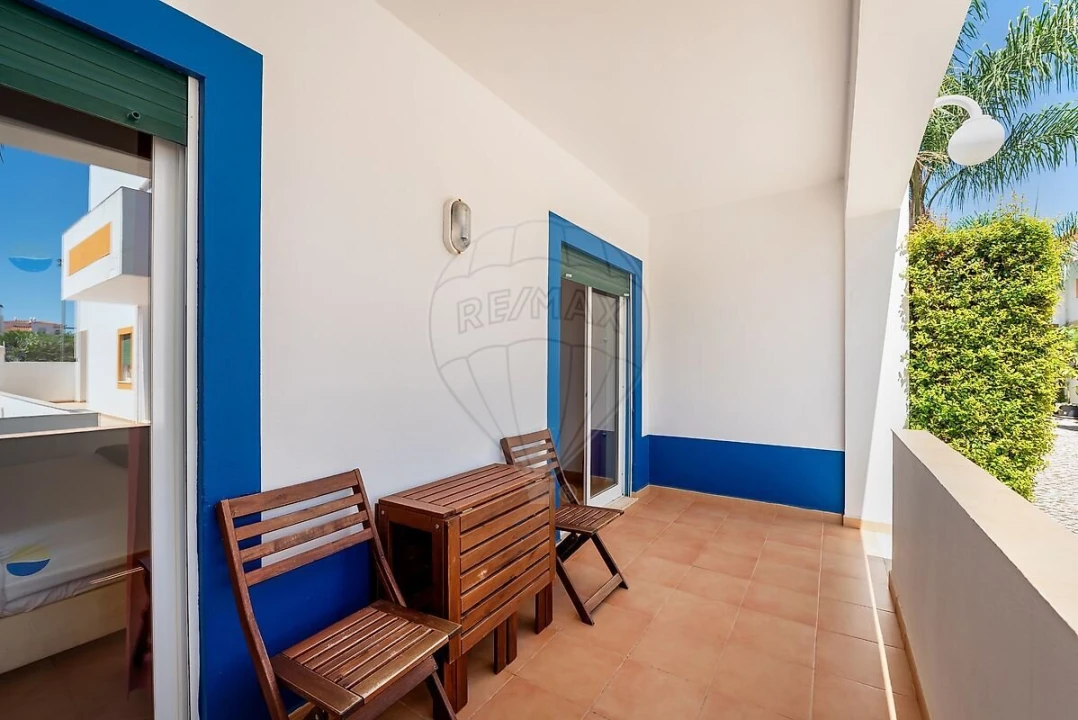 Apartamento T0 para Venda em Luz Foto 12