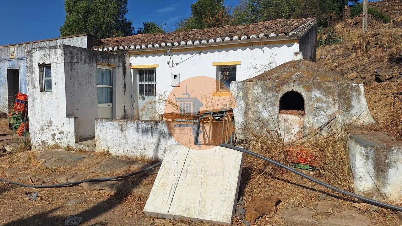Moradia T2 para Venda em Odeleite Foto 1