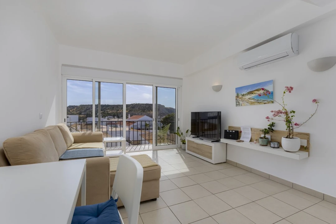 Apartamento T1 para Venda em Luz Foto 6