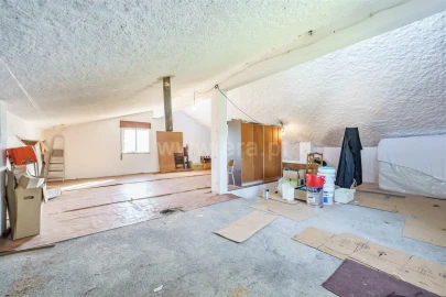 Apartamento T3 para Venda em Teixoso e Sarzedo