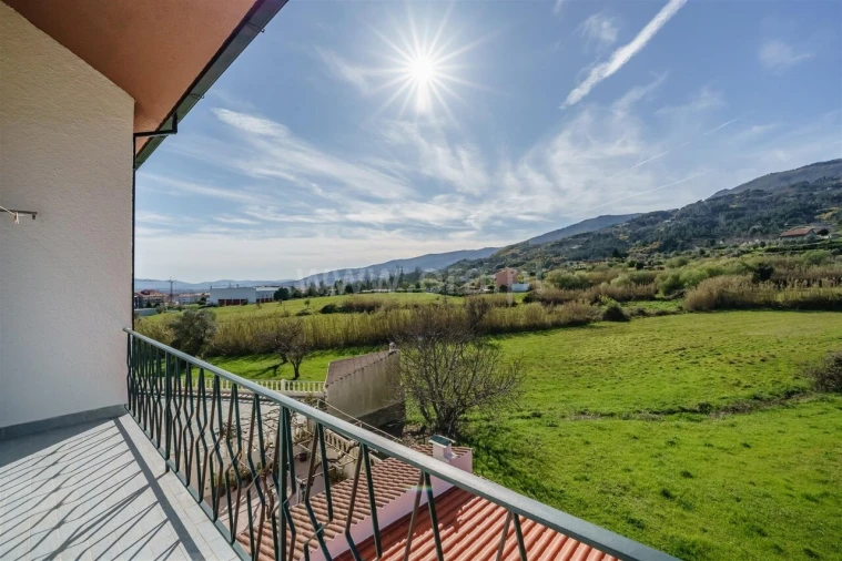 Apartamento T3 para Venda em Teixoso e Sarzedo Foto 13
