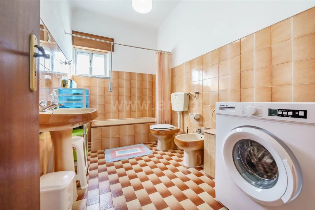 Apartamento T3 para Venda em Teixoso e Sarzedo Foto 6