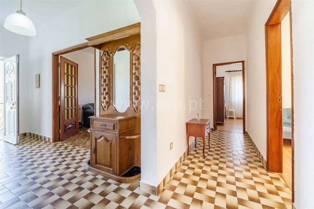 Apartamento T3 para Venda em Teixoso e Sarzedo Foto 3