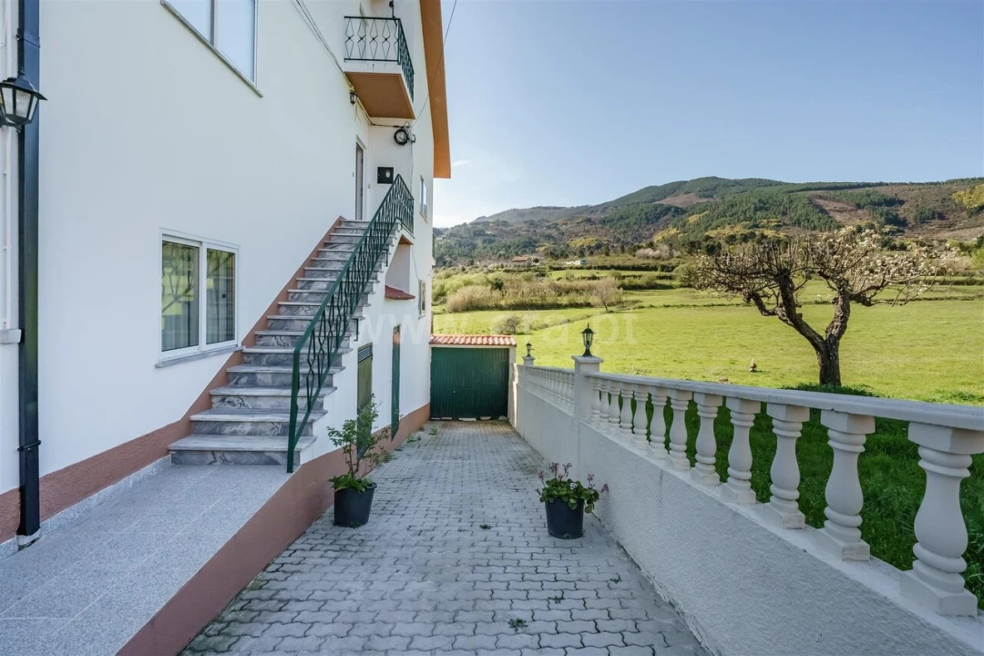 Apartamento T3 para Venda em Teixoso e Sarzedo Foto 18