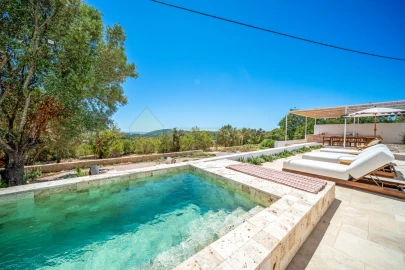 Moradia T3 para Venda em Santa Barbara de Nexe