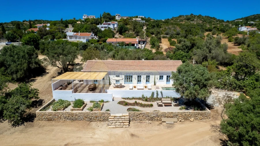 Moradia T3 para Venda em Santa Barbara de Nexe Foto 45