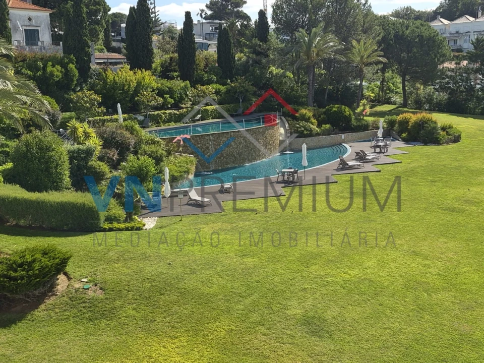 Apartamento T4 para Venda em Cascais e Estoril Foto 1