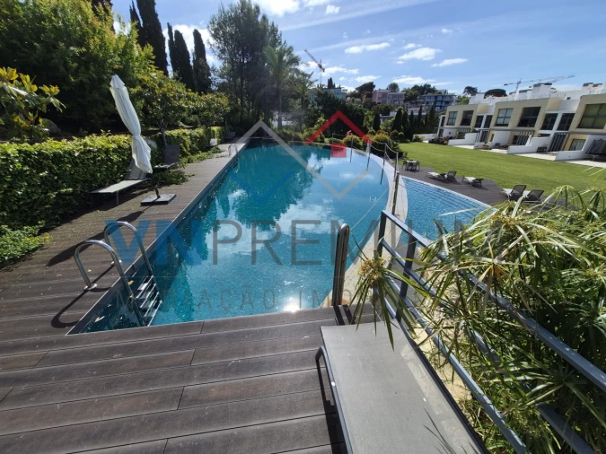 Apartamento T4 para Venda em Cascais e Estoril Foto 3