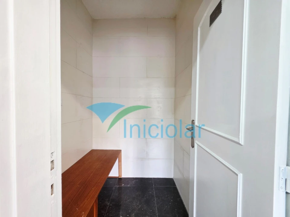 Apartamento T3 para Venda em Fânzeres e São Pedro da Cova Foto 4