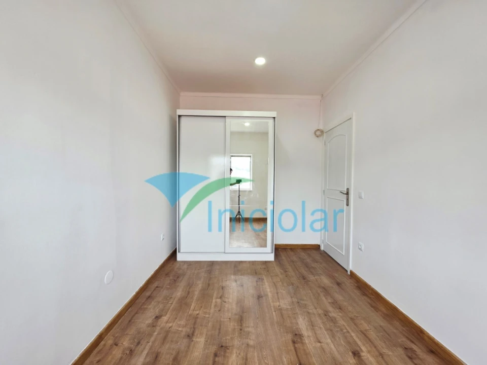 Apartamento T3 para Venda em Fânzeres e São Pedro da Cova Foto 17