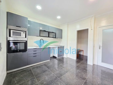 Apartamento T3 para Venda em Fânzeres e São Pedro da Cova