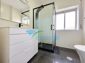 Apartamento T3 para Venda em Fânzeres e São Pedro da Cova