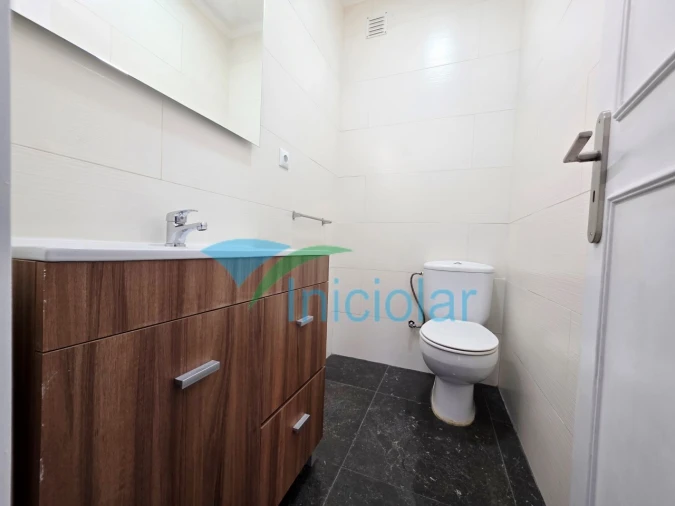 Apartamento T3 para Venda em Fânzeres e São Pedro da Cova Foto 8